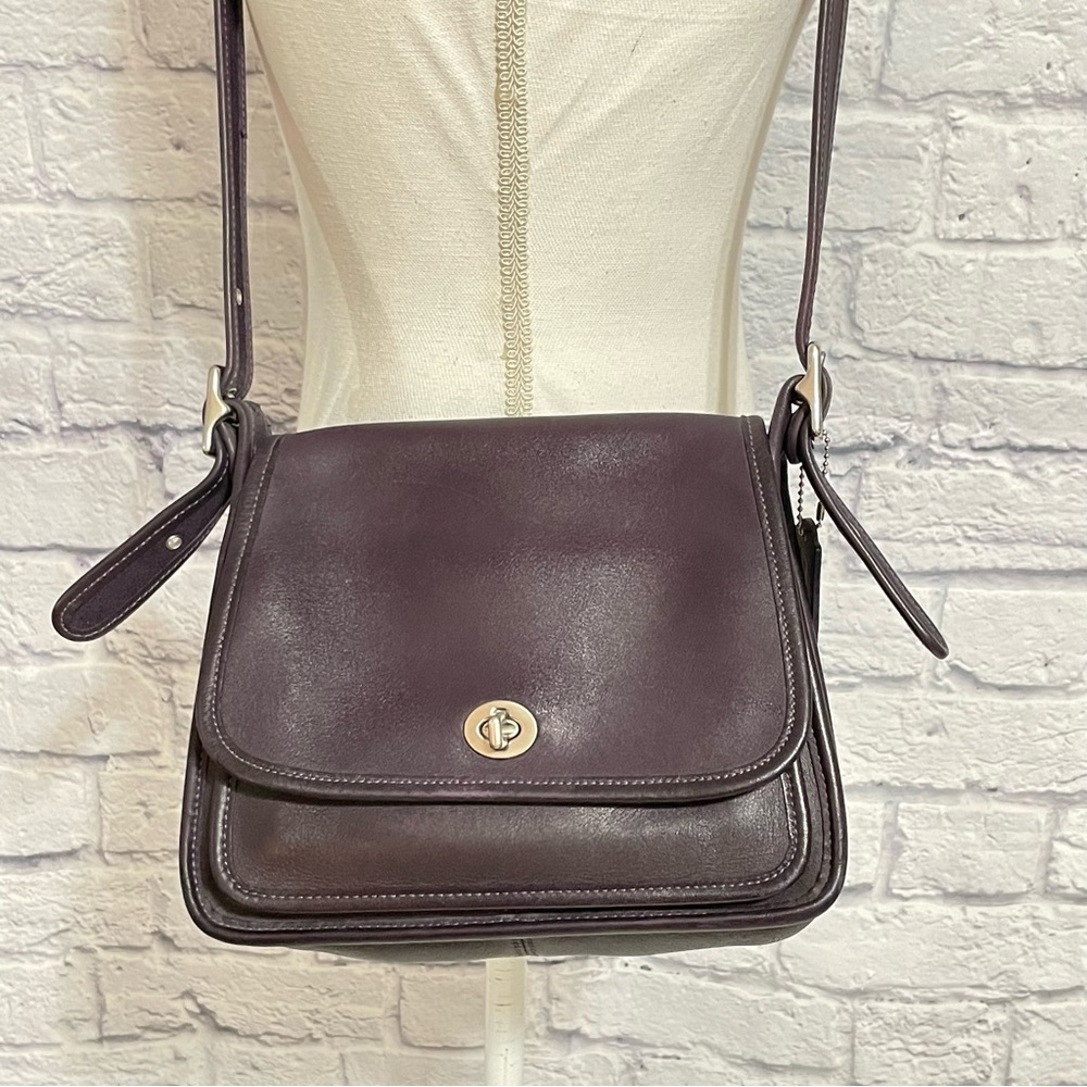 Coach Vintage Legacy Rambler Cross Body Bag in Aubergine RARE No. F050-9061